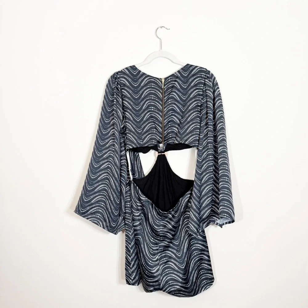 Azulu Romper Large - Picture 3 of 5